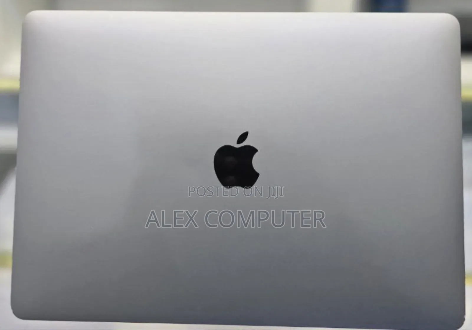 New Laptop Apple MacBook Pro M1 8GB Apple M1 SSD 256GB