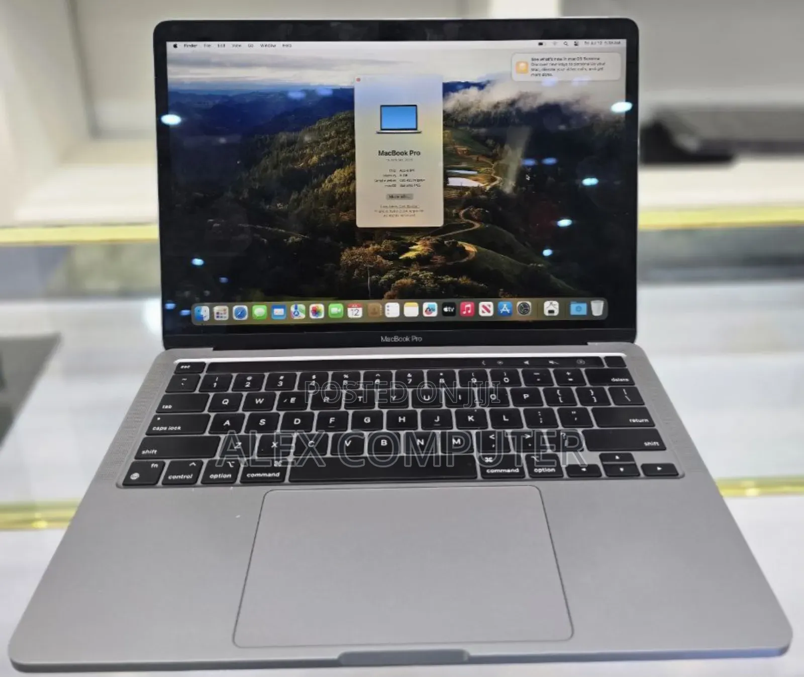 New Laptop Apple MacBook Pro M1 8GB Apple M1 SSD 256GB