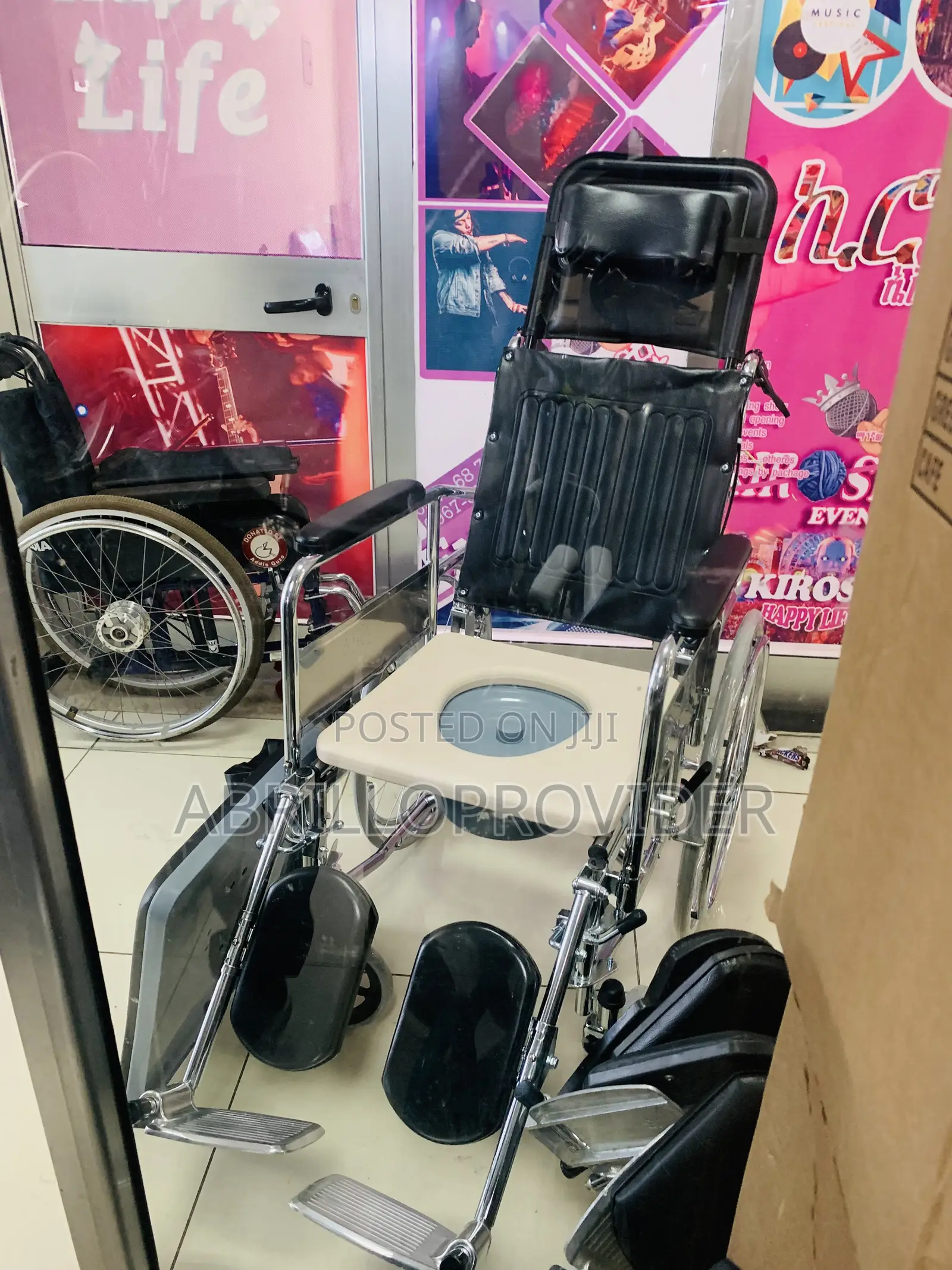 Wheelchairs,Self Propelled Commode Chair,