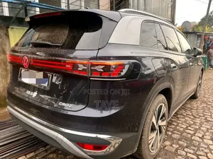 Volkswagen ID.6 2022 Black