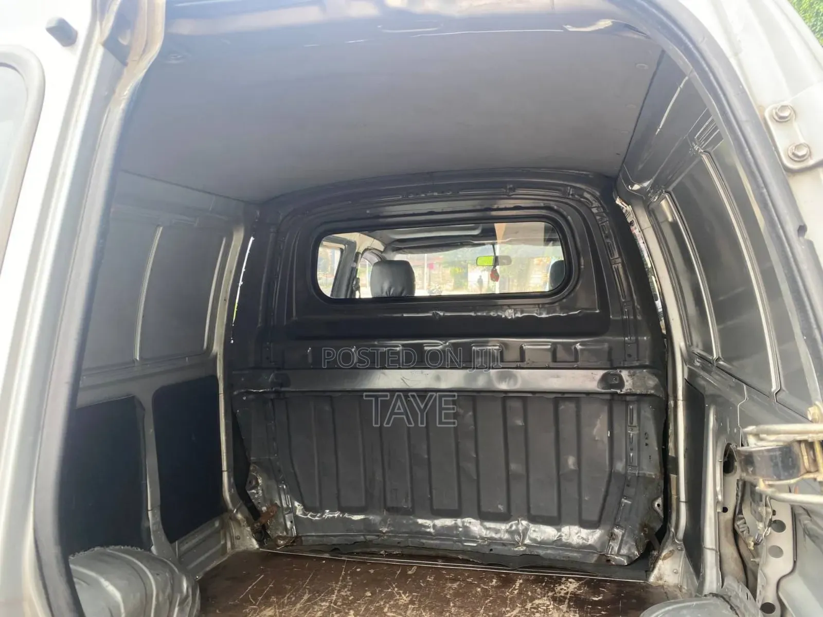 Toyota HiAce 2005 Silver