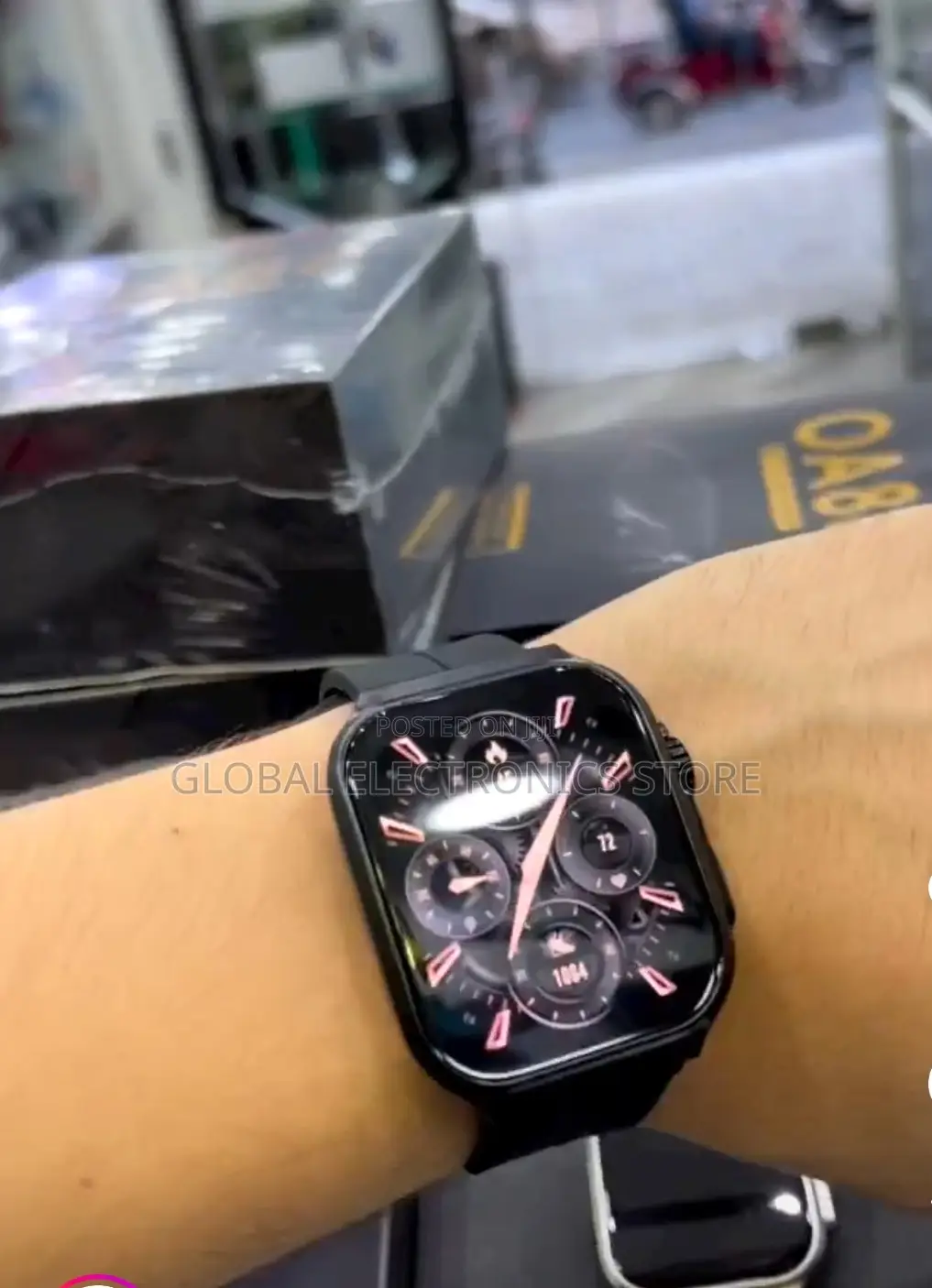 AMOLED Clear Screen 3D Flexible Surface Design Smart Watch