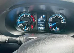 Toyota Hilux 2022 Gray