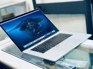 New Laptop Apple MacBook Pro 2018 32GB Intel Core I9 SSD 1T