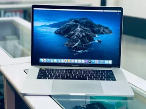 New Laptop Apple MacBook Pro 2018 32GB Intel Core I9 SSD 1T