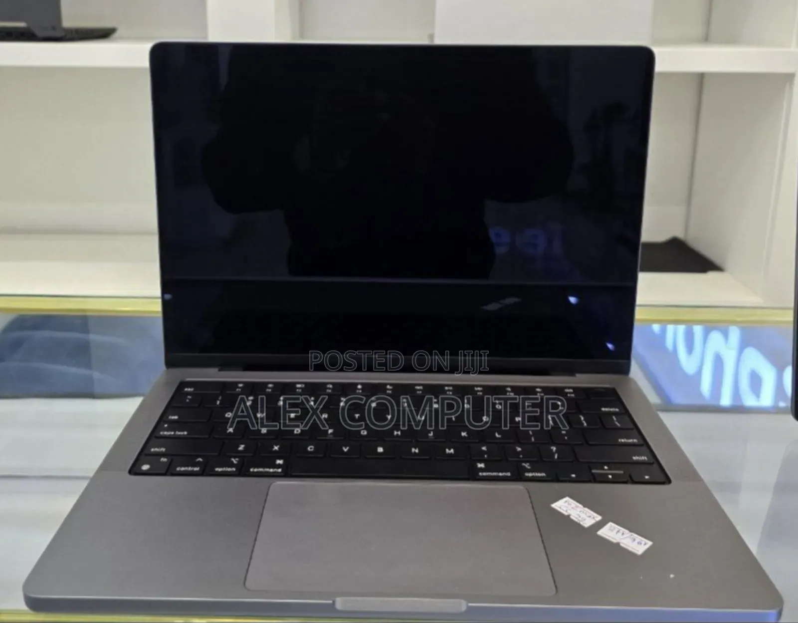 New Laptop Apple MacBook Pro 2023 M2 96GB Apple M2 SSD 2T