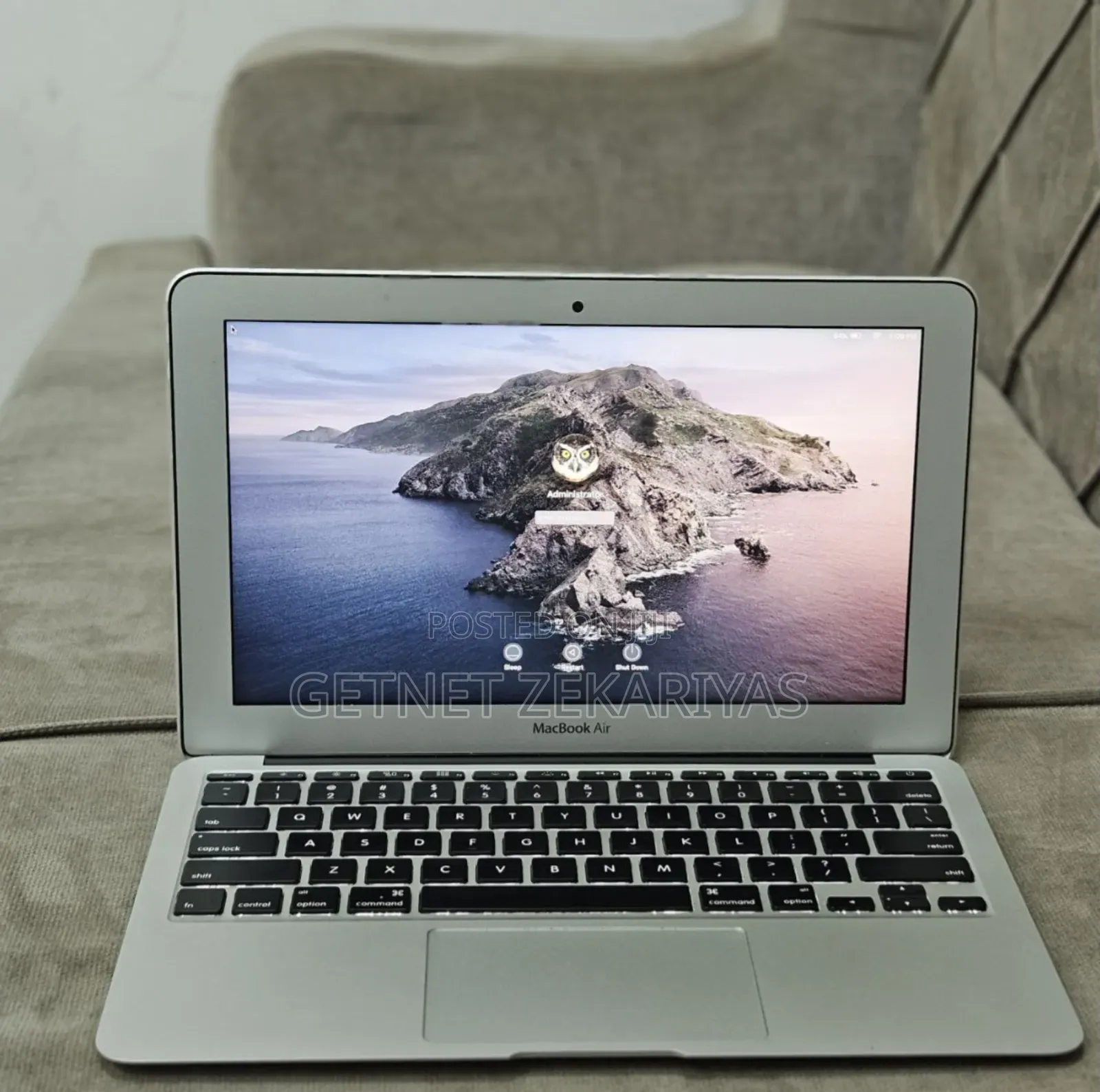 New Laptop Apple MacBook Air 2015 4GB Intel Core I5 SSD 128GB