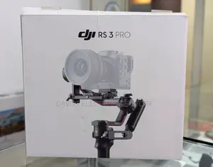 Photo - DJI RS 3 Pro Gimbal Stabilizer