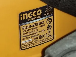 Industrial Vacuum Cleaner