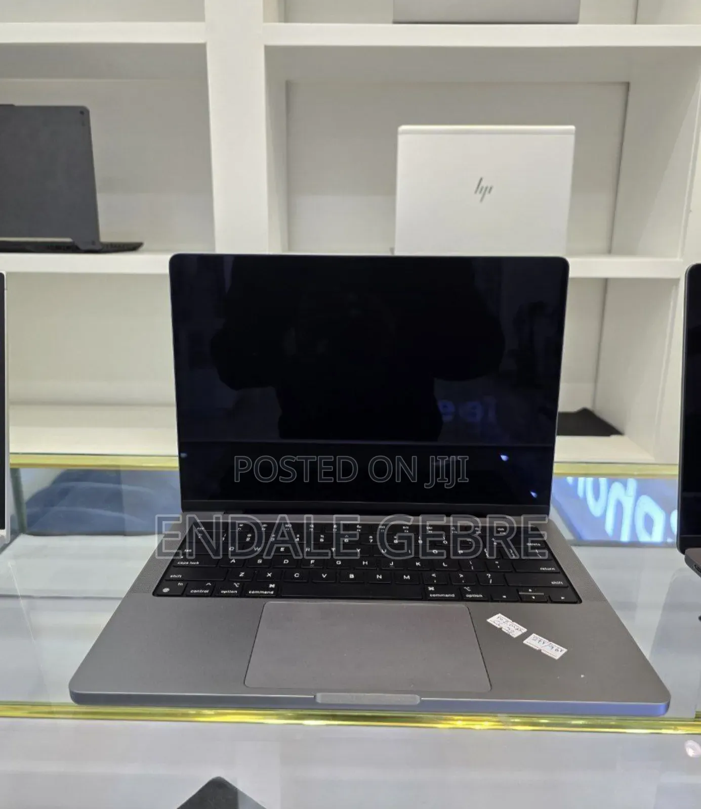 New Laptop Apple MacBook Pro 2022 M2 96GB Apple M2 SSD 2T