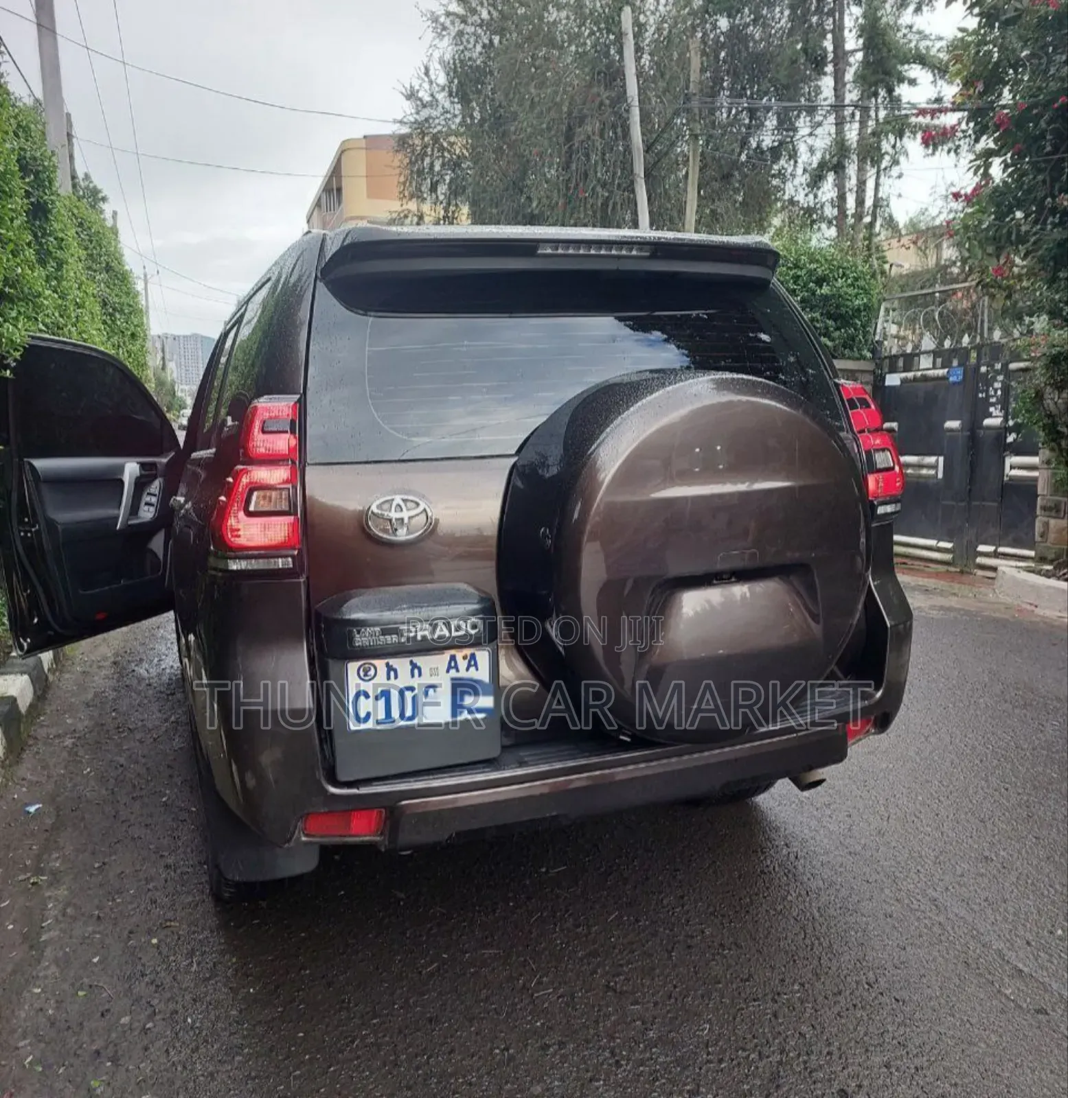 Toyota Land Cruiser 2020 gray