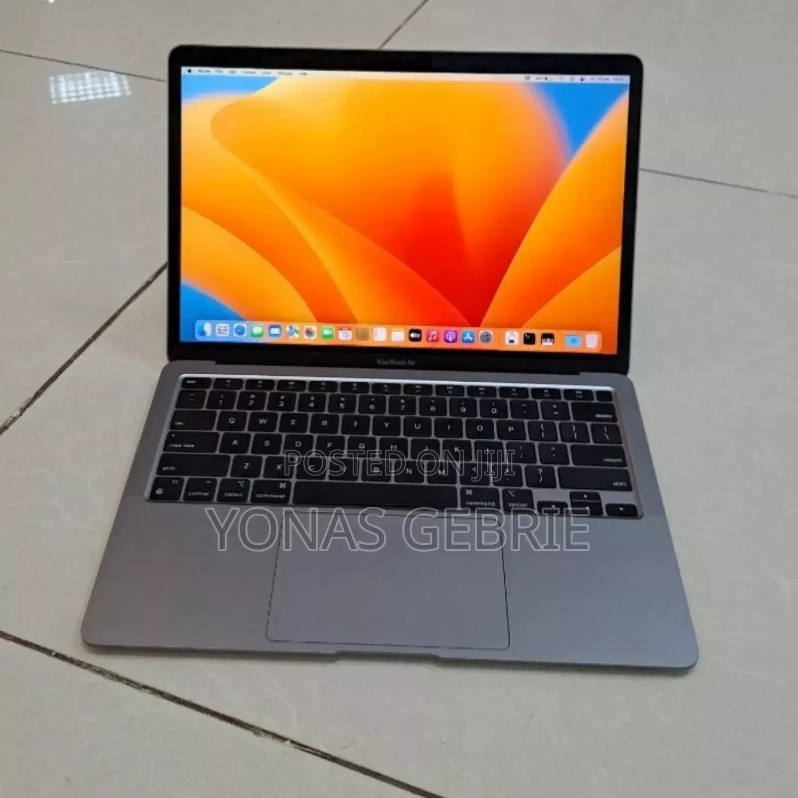 New Laptop Apple MacBook Air 2020 M1 8GB Apple M1 SSD 256GB