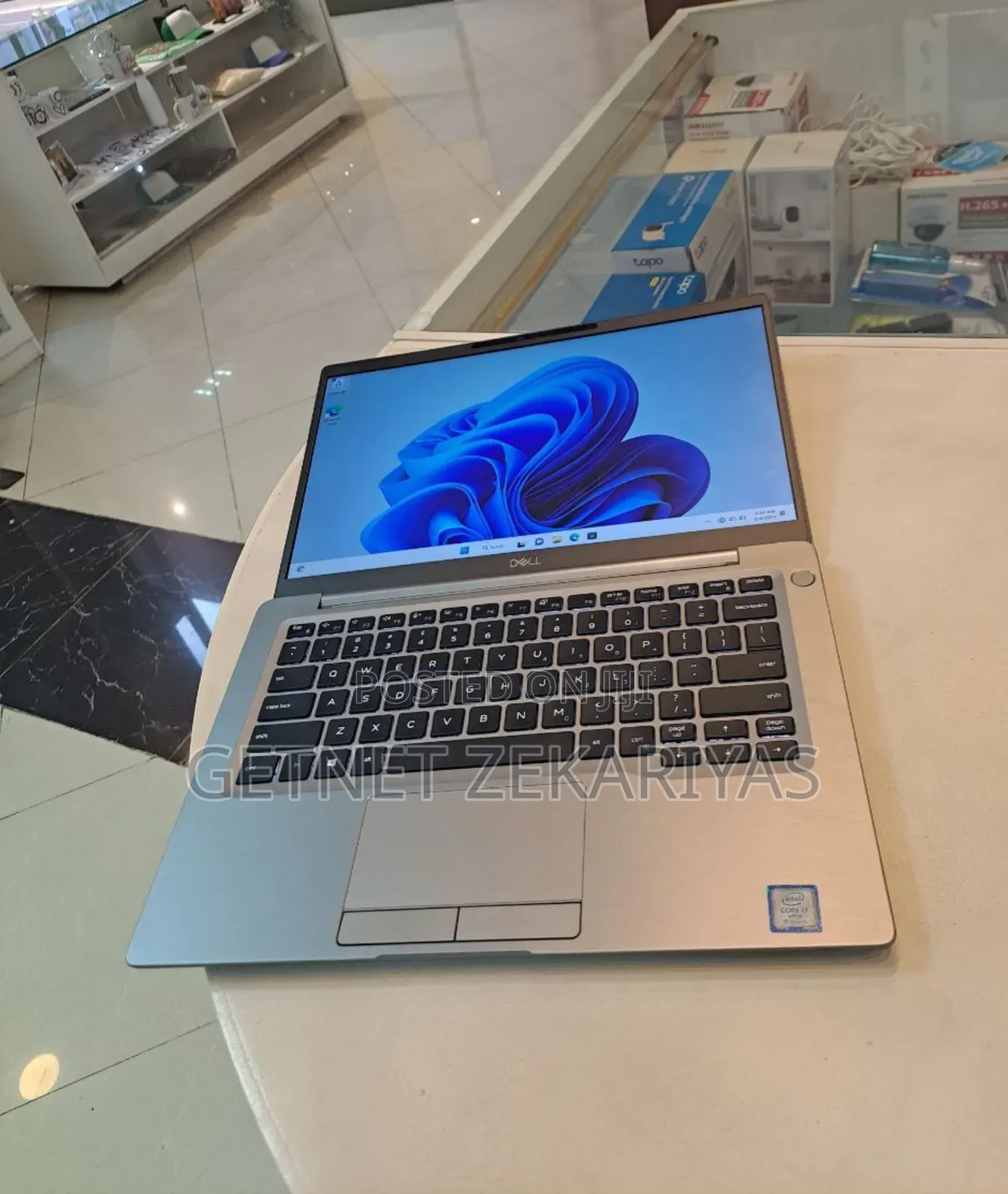 New Laptop Dell Latitude 7300 16GB Intel Core I7 SSD 512GB