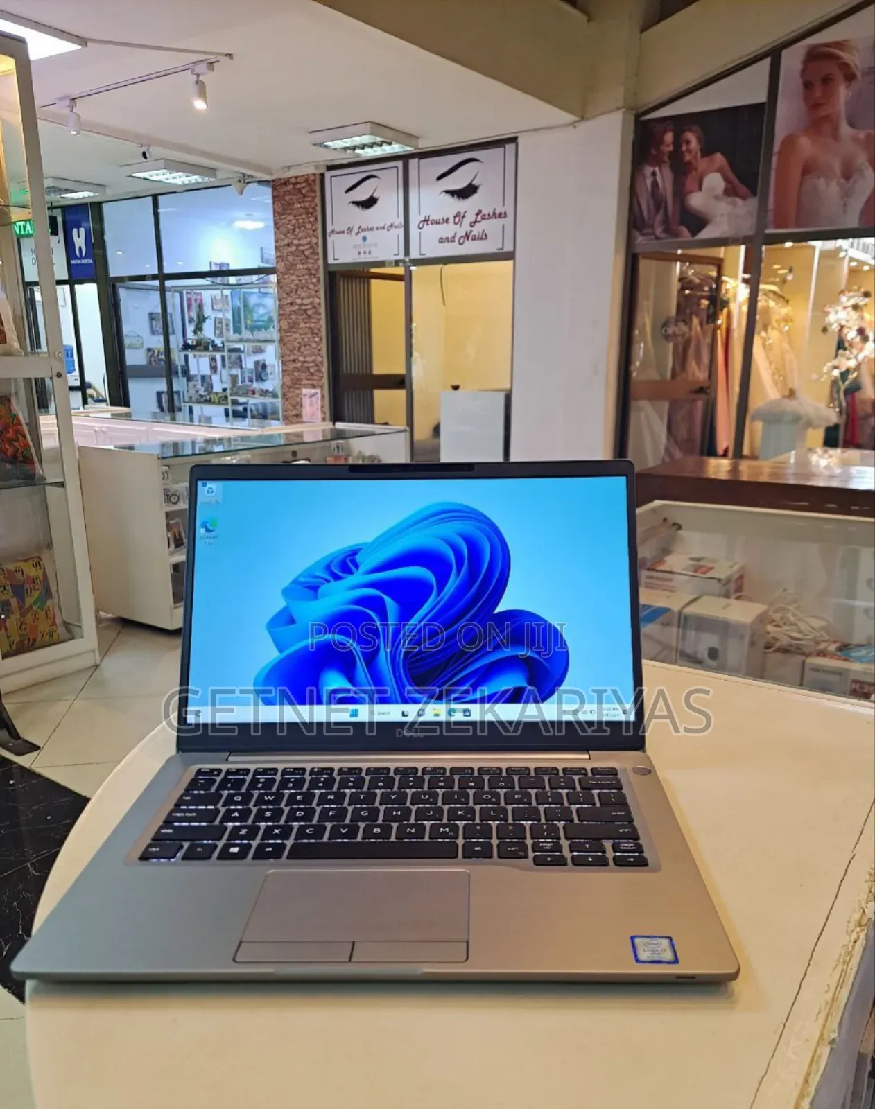 New Laptop Dell Latitude 7300 16GB Intel Core I7 SSD 512GB