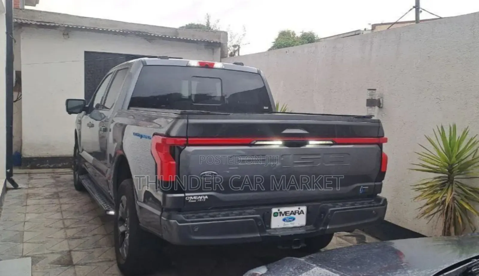 New Ford F-150 2023 Gray