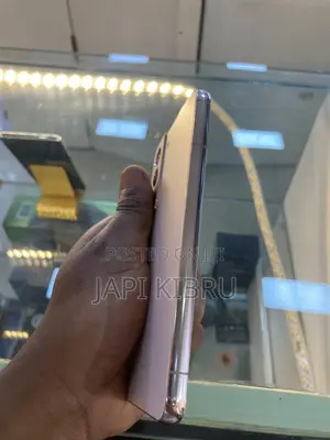 New Samsung Galaxy S22 5G 256 GB White