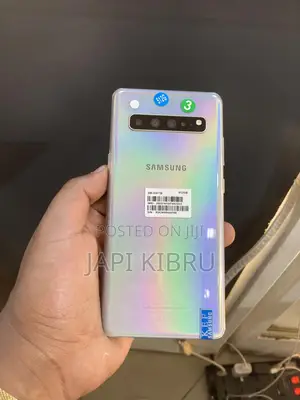 Photo - New Samsung Galaxy S10 5G 512 GB