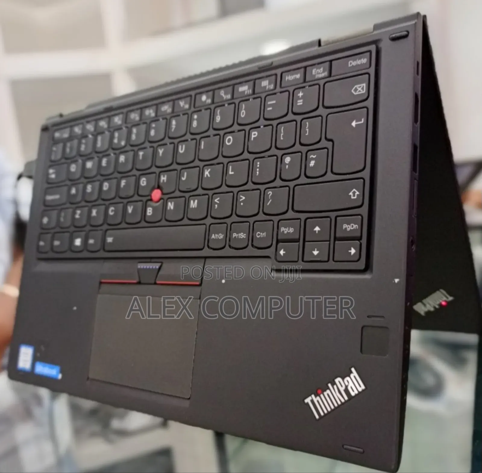 New Laptop Lenovo ThinkPad Yoga 370 8GB Intel Core I7 SSD 512GB