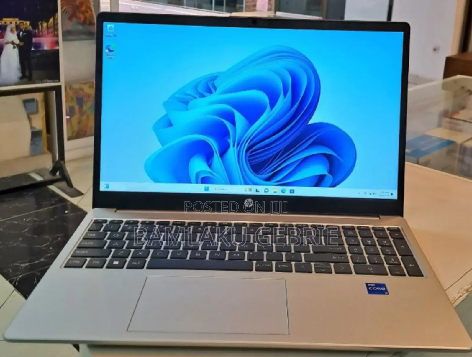 New Laptop HP EliteBook 640 G10 16GB Intel Core I7 SSD 512GB