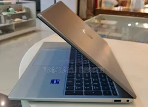 New Laptop HP EliteBook 640 G10 16GB Intel Core I7 SSD 512GB