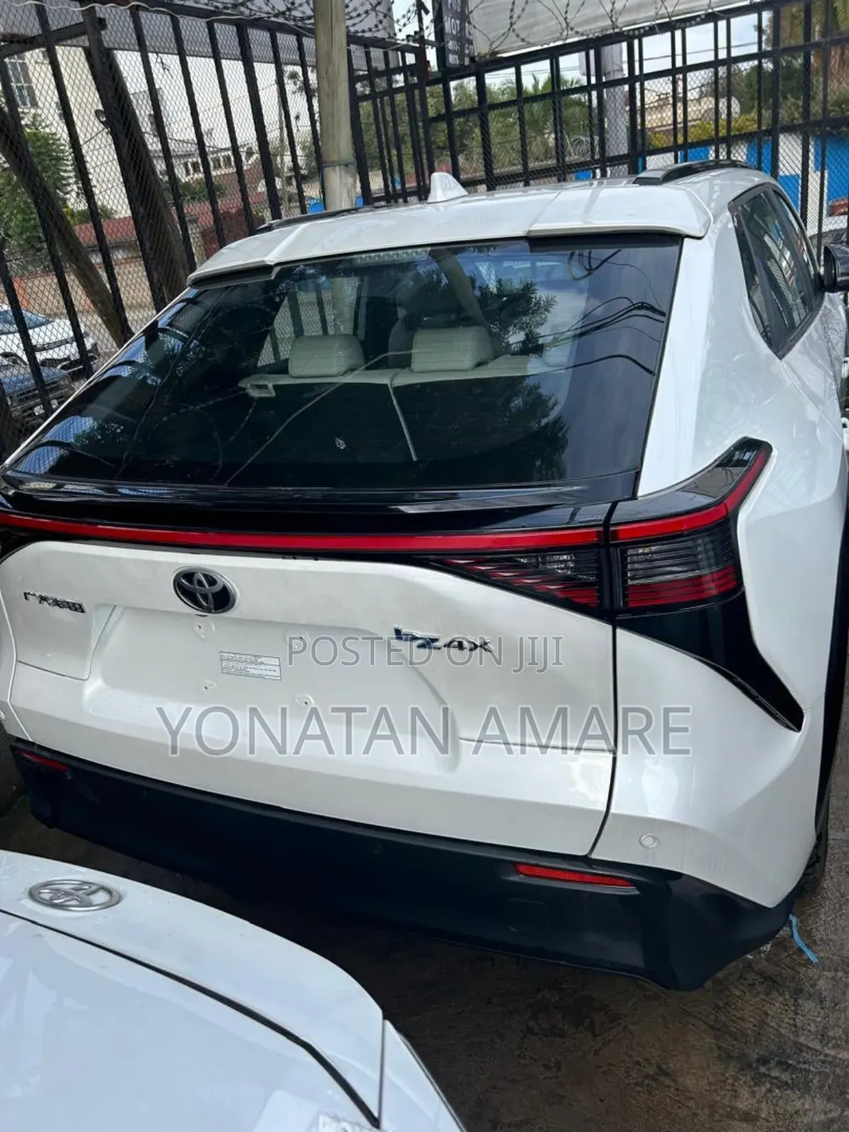 New Toyota bZ4X 71.4 kWh FWD 2023 White