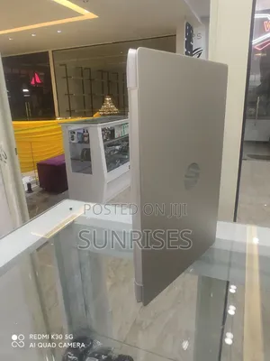 New Laptop HP Pavilion 15 8GB Intel Core I5 HDD+SSD 1T