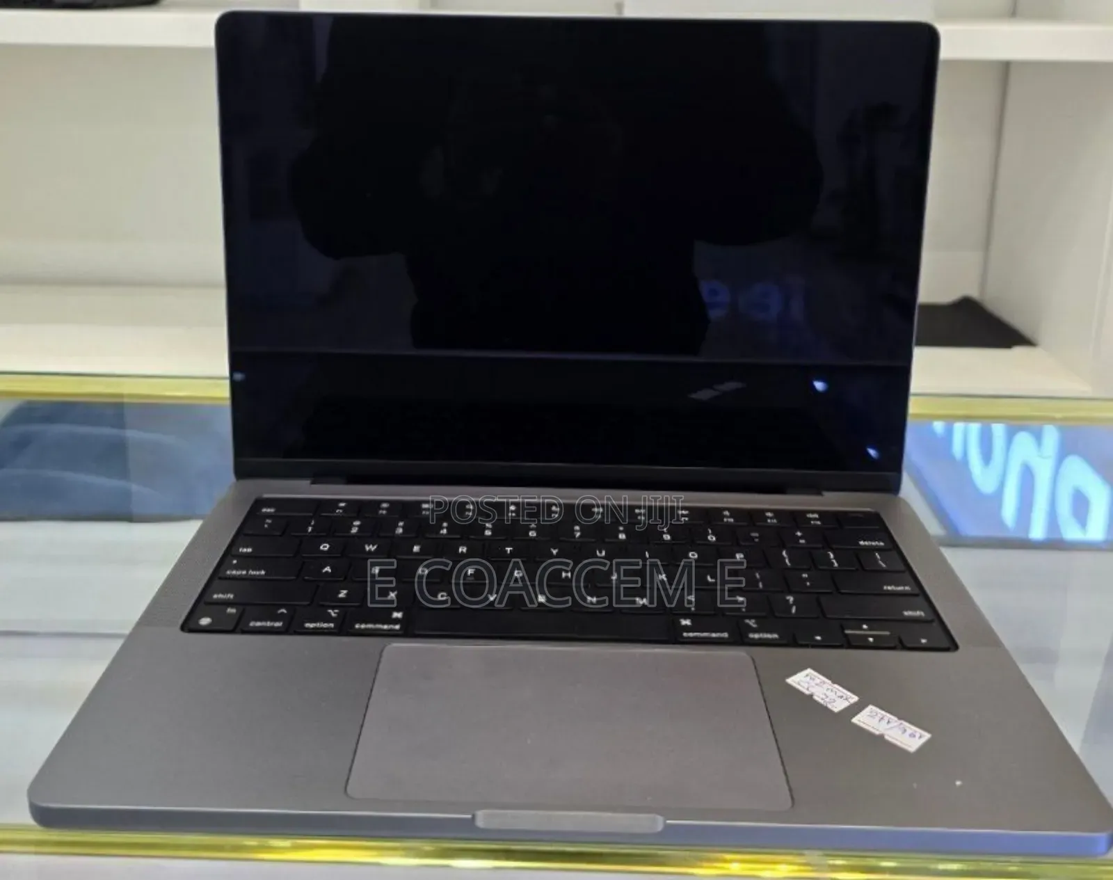 New Laptop Apple MacBook 96GB Apple M2 SSD 2T