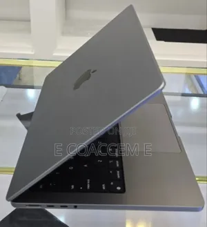 New Laptop Apple MacBook 96GB Apple M2 SSD 2T