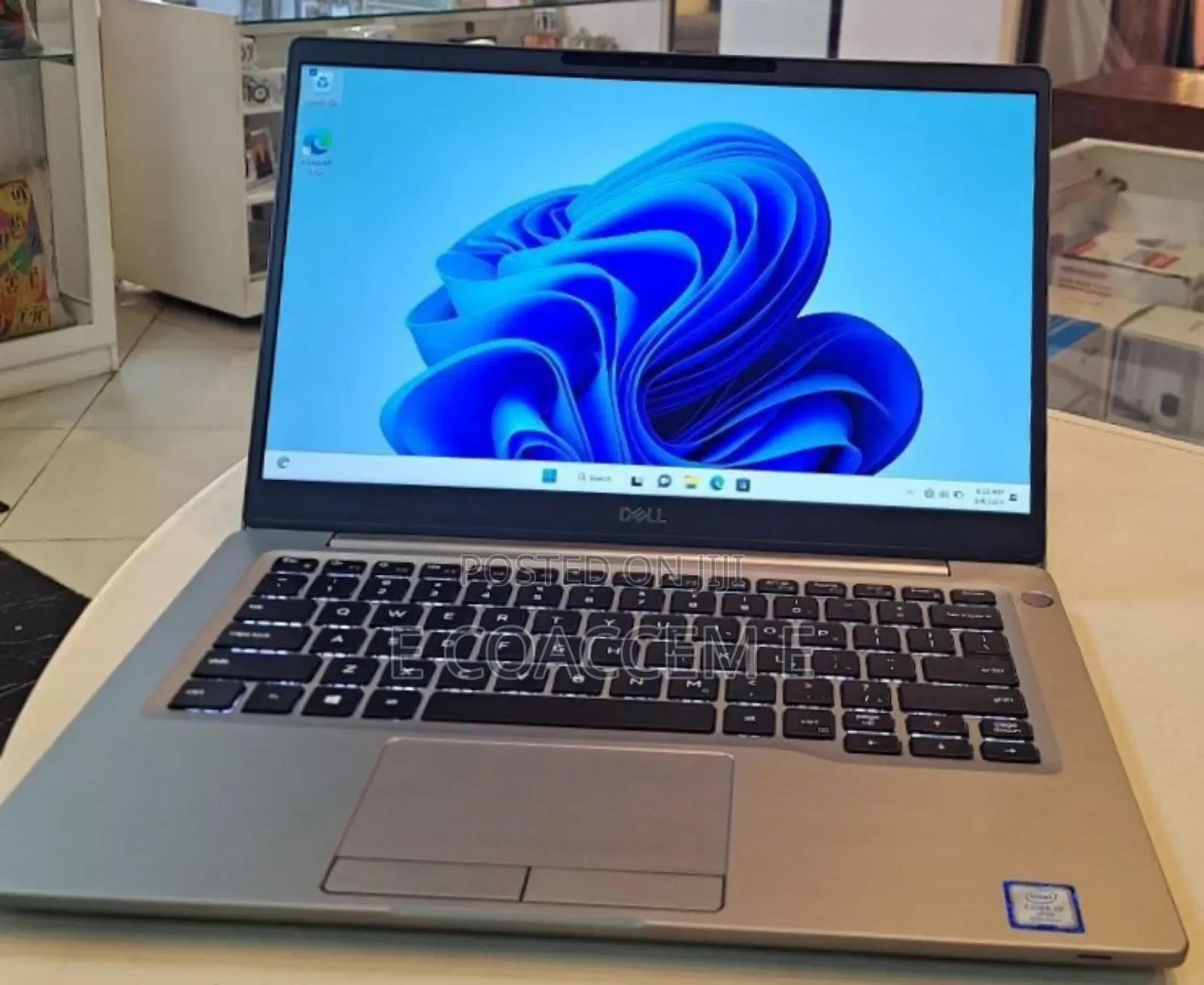 New Laptop Dell 16GB Intel Core I7 SSD 512GB