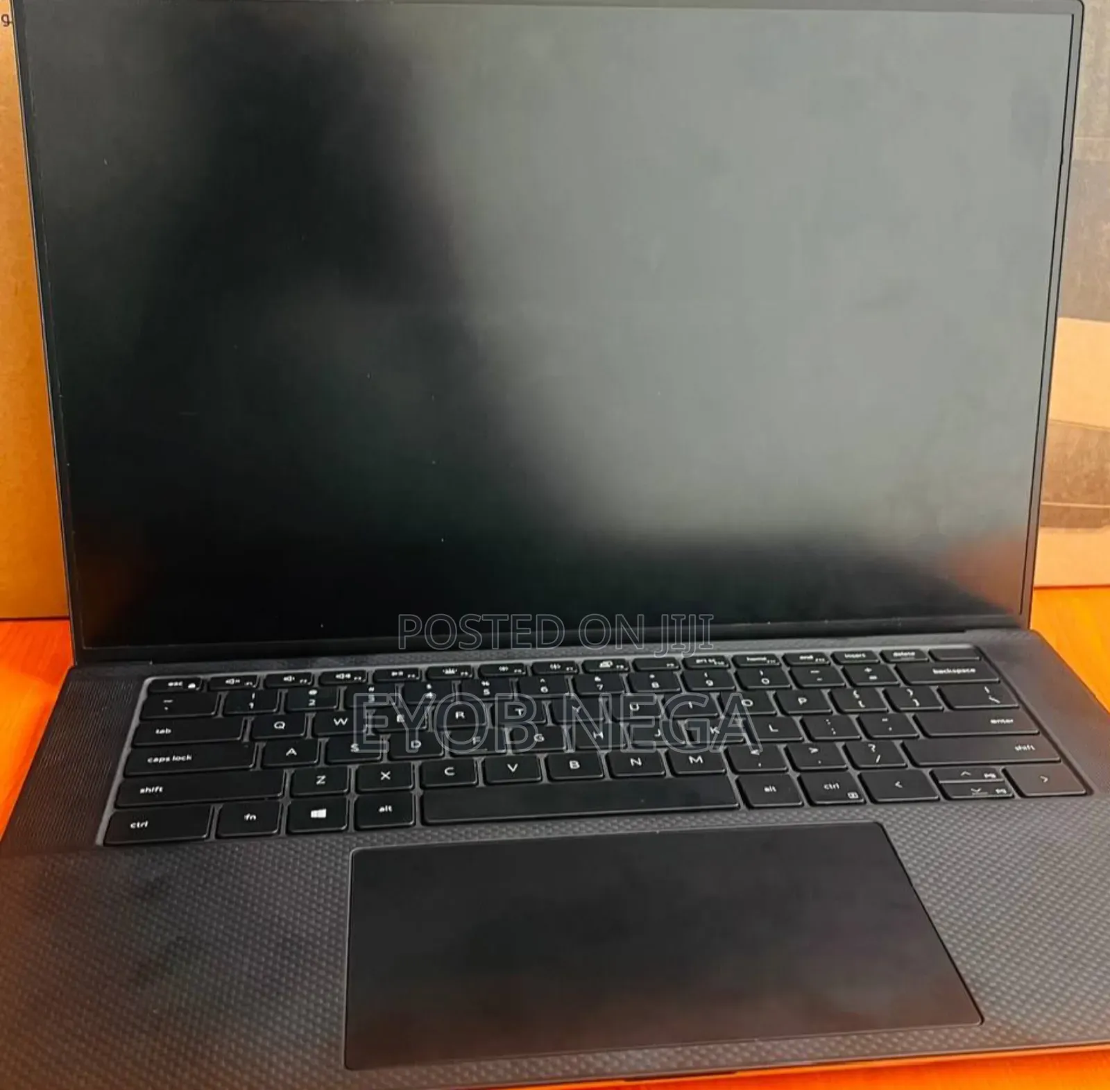 New Laptop Dell Precision 15 3520 16GB Intel Core I7 SSD 512GB