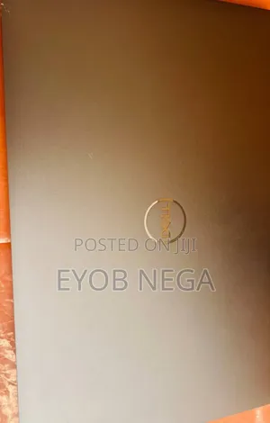 New Laptop Dell Precision 15 3520 16GB Intel Core I7 SSD 512GB