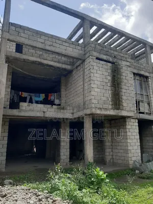 8bdrm Block of Flats in አያት, Bole for sale