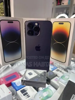 Photo - New Apple iPhone 14 Pro Max 256 GB Purple