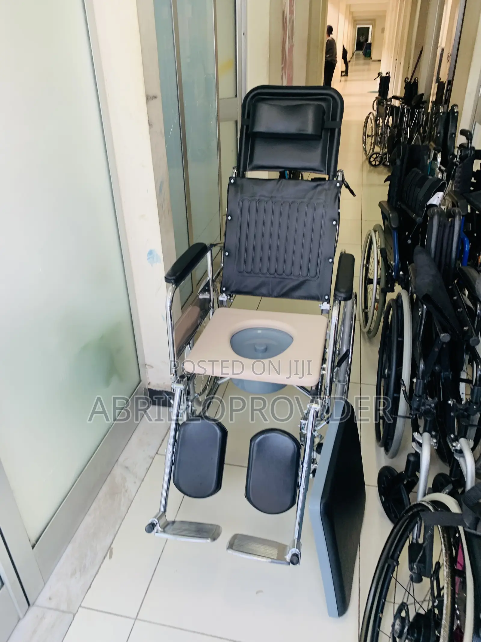 Adjustment Position Fixed Safe and Reliablel. Wheelchair