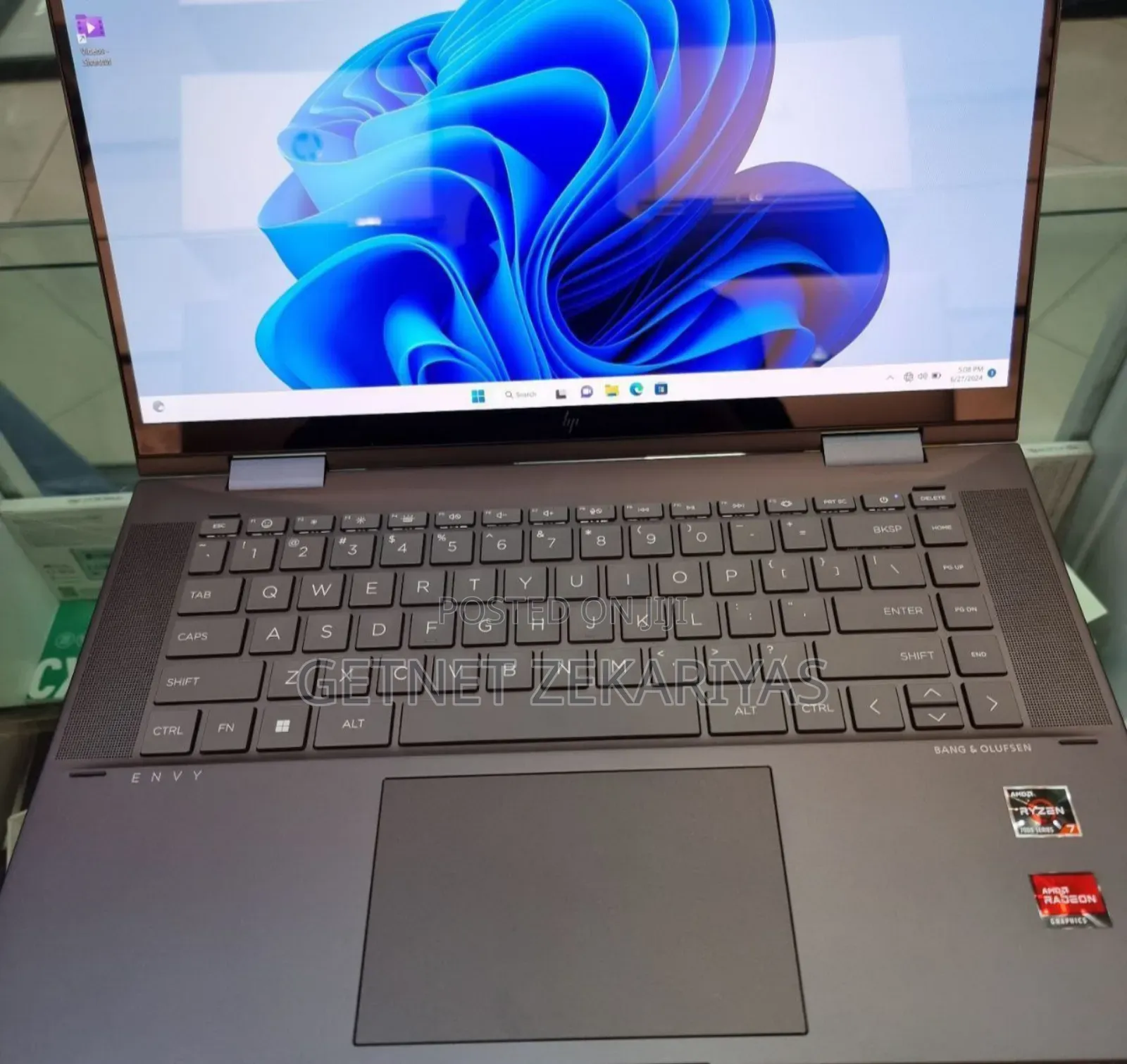 New Laptop HP Envy X360 16GB AMD Ryzen 7 SSD 512GB