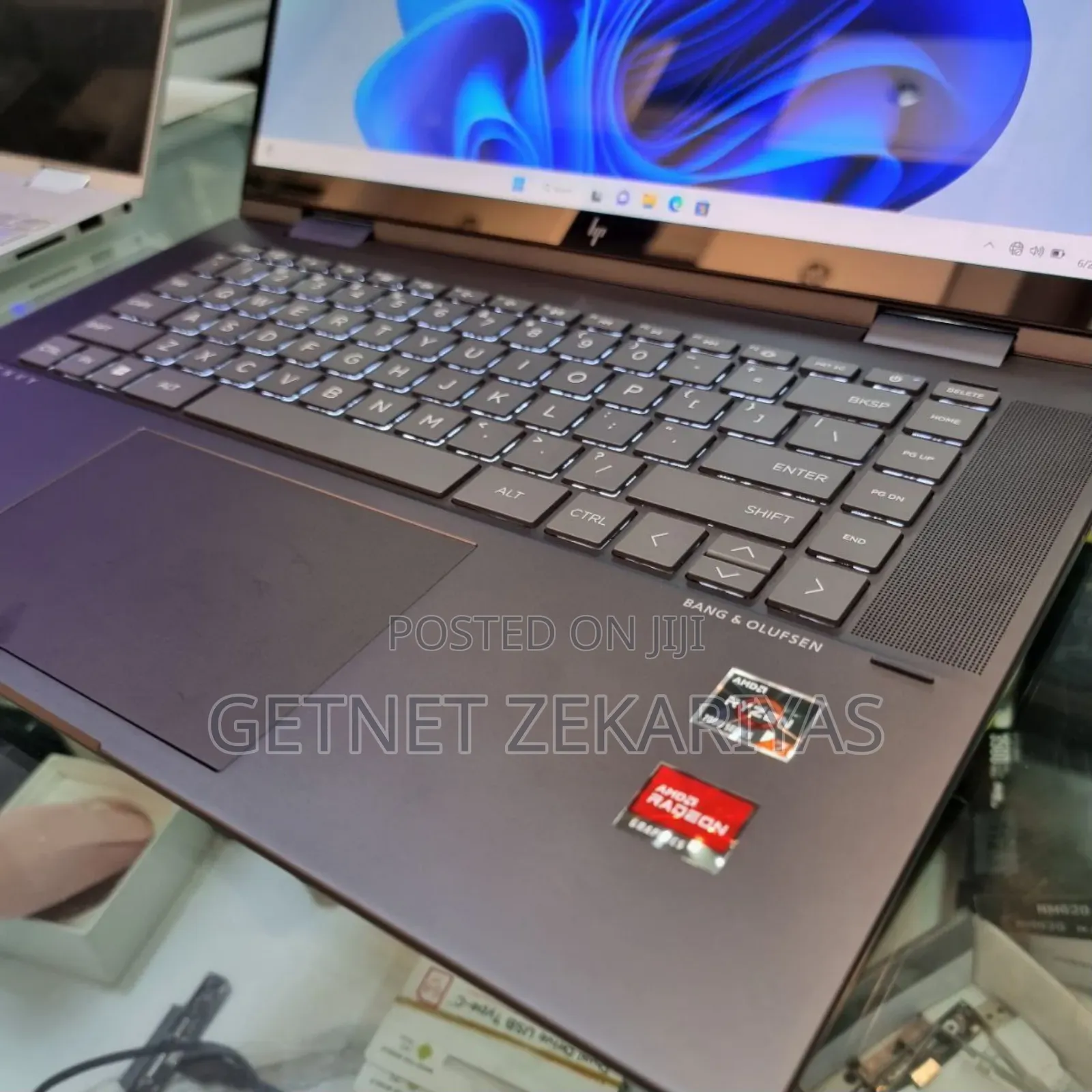 New Laptop HP Envy X360 16GB AMD Ryzen 7 SSD 512GB