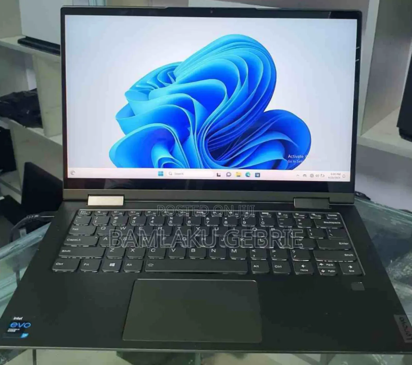 New Laptop Lenovo Yoga 9i 12GB Intel Core I5 SSD 512GB