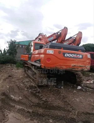 ዶሳን ኤክስካባተር
2020 Model
4000ስአት የሰራ
ዋጋ 22.000.000