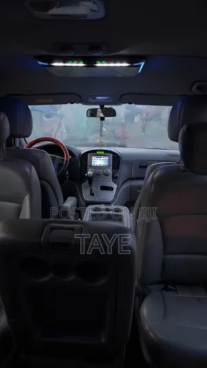 Hyundai Starex 2016 Silver