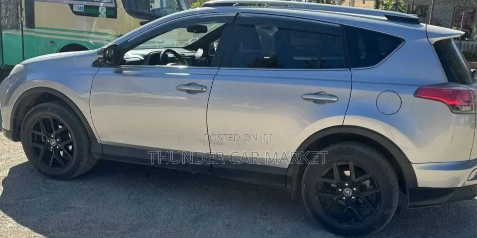 Toyota RAV4 2017 Silver