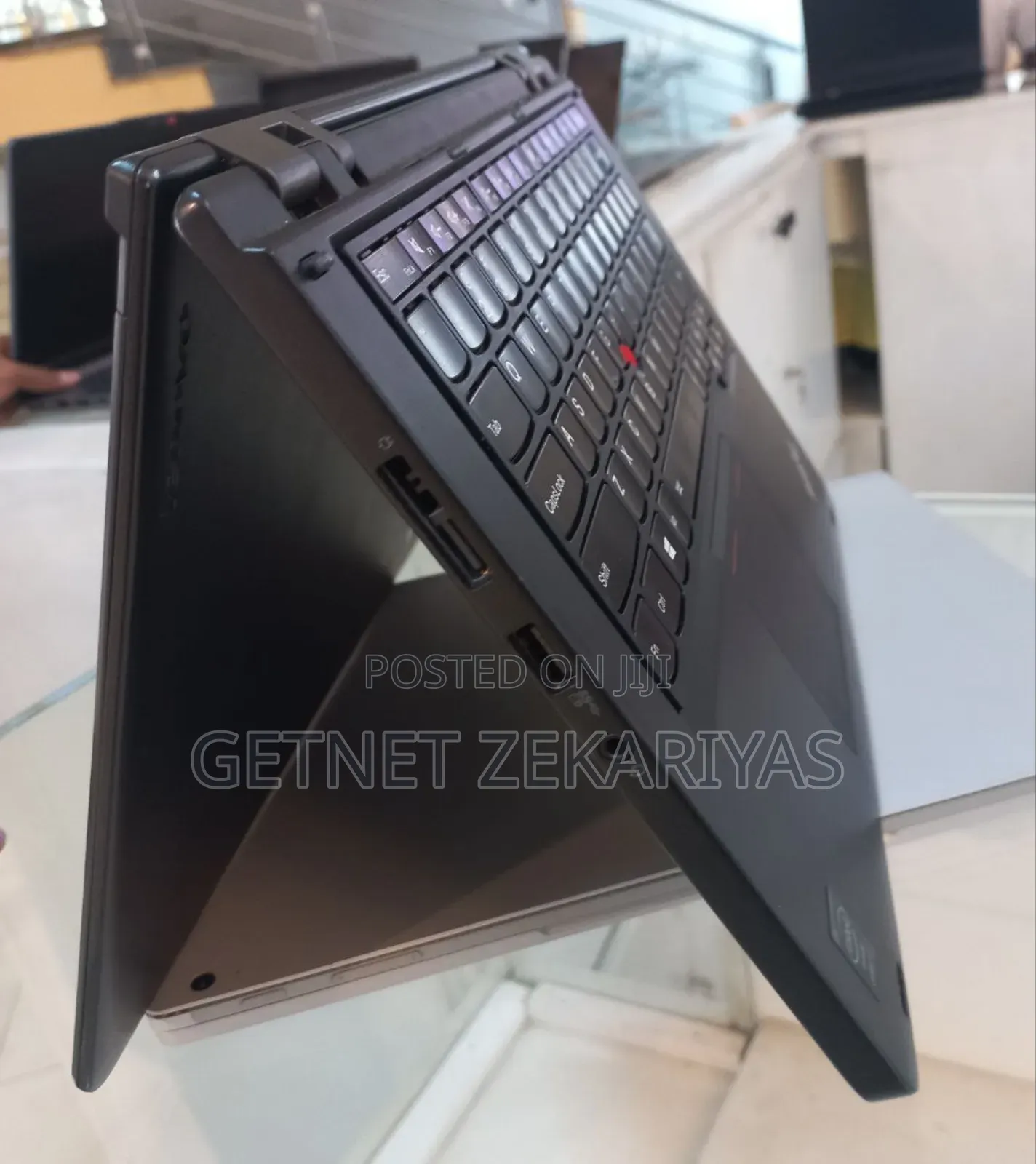 New Laptop Lenovo ThinkPad Yoga 8GB Intel Core I7 SSD 256GB