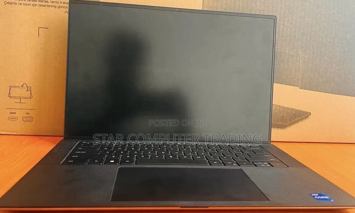 New Laptop Dell Precision 15 3520 16GB Intel Core I7 SSD 512GB