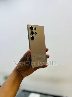 New Samsung Galaxy S24 Ultra 256 GB