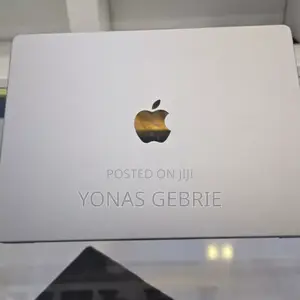 New Laptop Apple MacBook Pro 96GB Apple M2 SSD 2T
