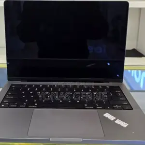 New Laptop Apple MacBook Pro 96GB Apple M2 SSD 2T