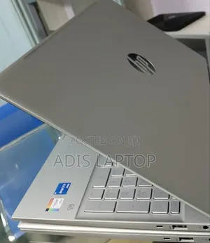 New Laptop HP Pavilion 10 8GB Intel Core I5 SSD 512GB