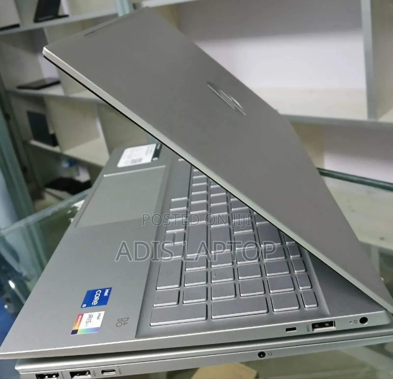 New Laptop HP Pavilion 10 8GB Intel Core I5 SSD 512GB