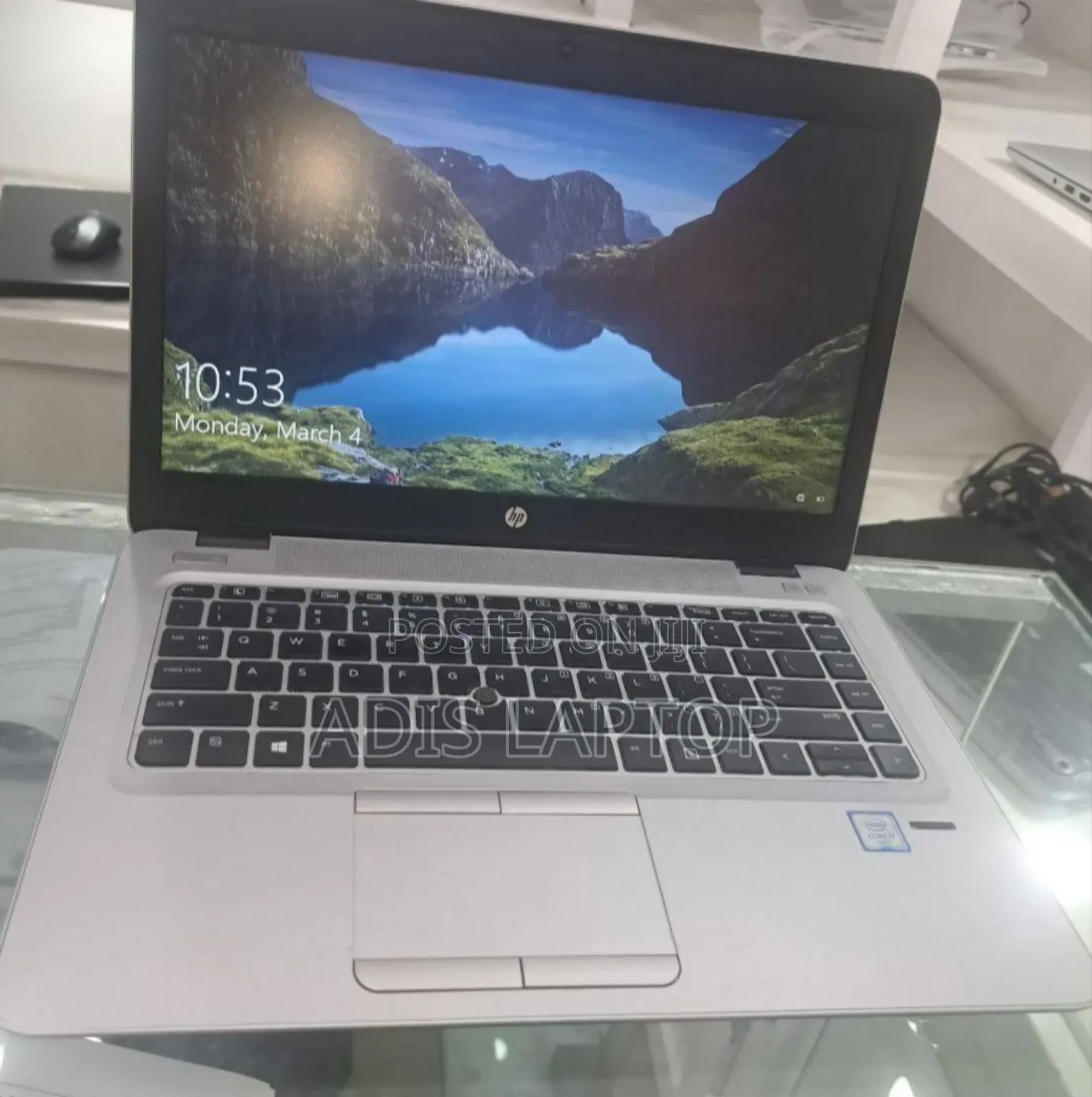 New Laptop HP EliteBook 820 G3 8GB Intel Core I7 HDD 500GB
