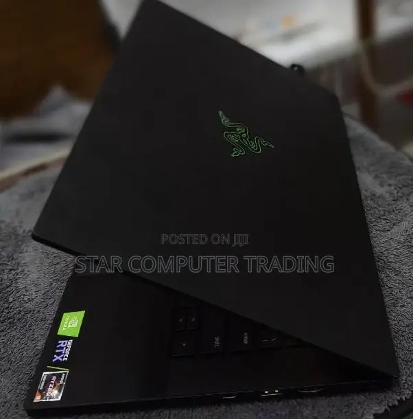 New Laptop Razer Blade 16GB AMD Ryzen 9 SSD 1T
