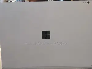 New Laptop Microsoft Surface 8GB Intel Core I5 SSD 256GB